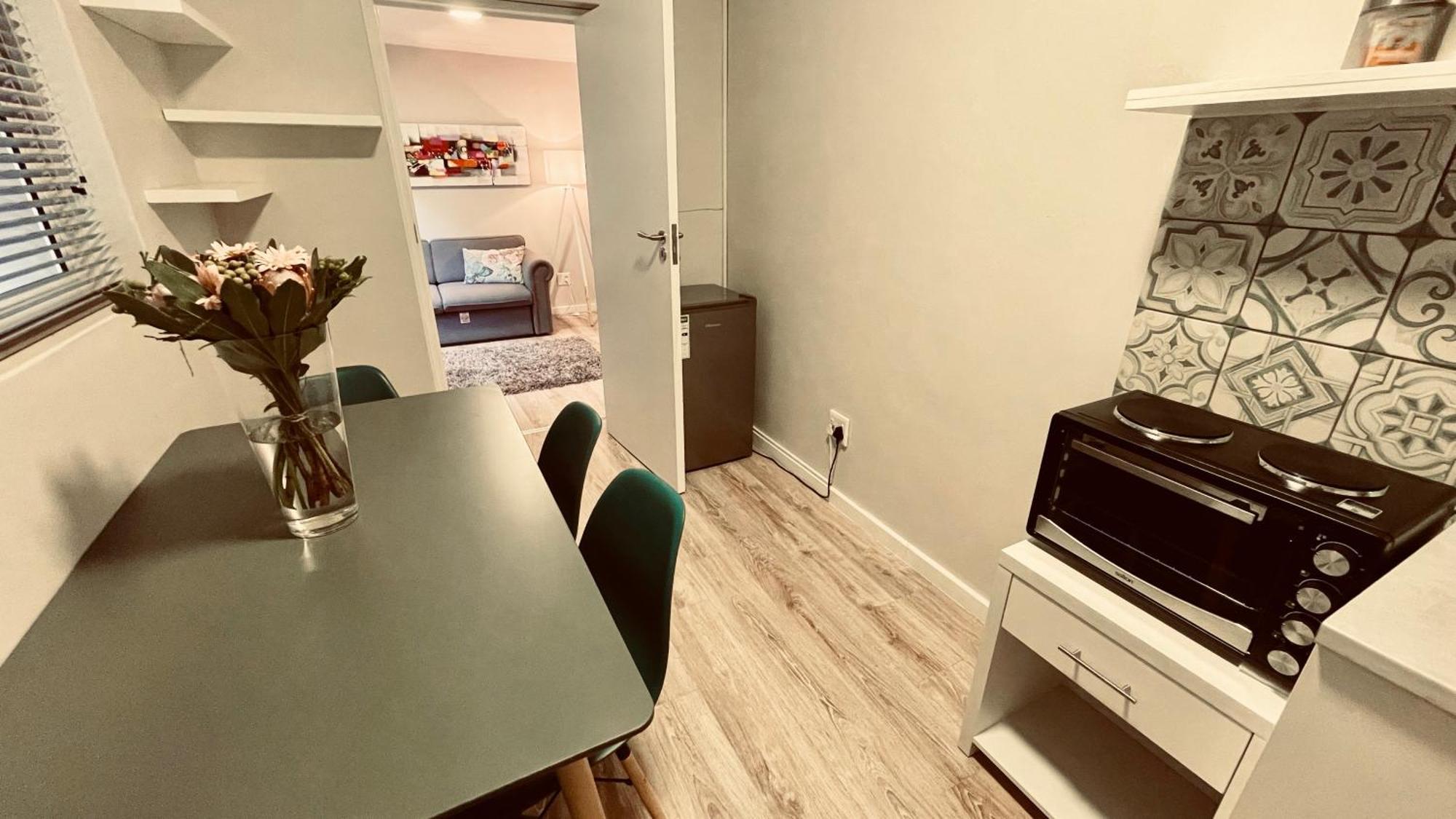Cozy Apartments In Belgrade, Cukarica, Zeleznik, Free Parking And Wifi Chambre photo